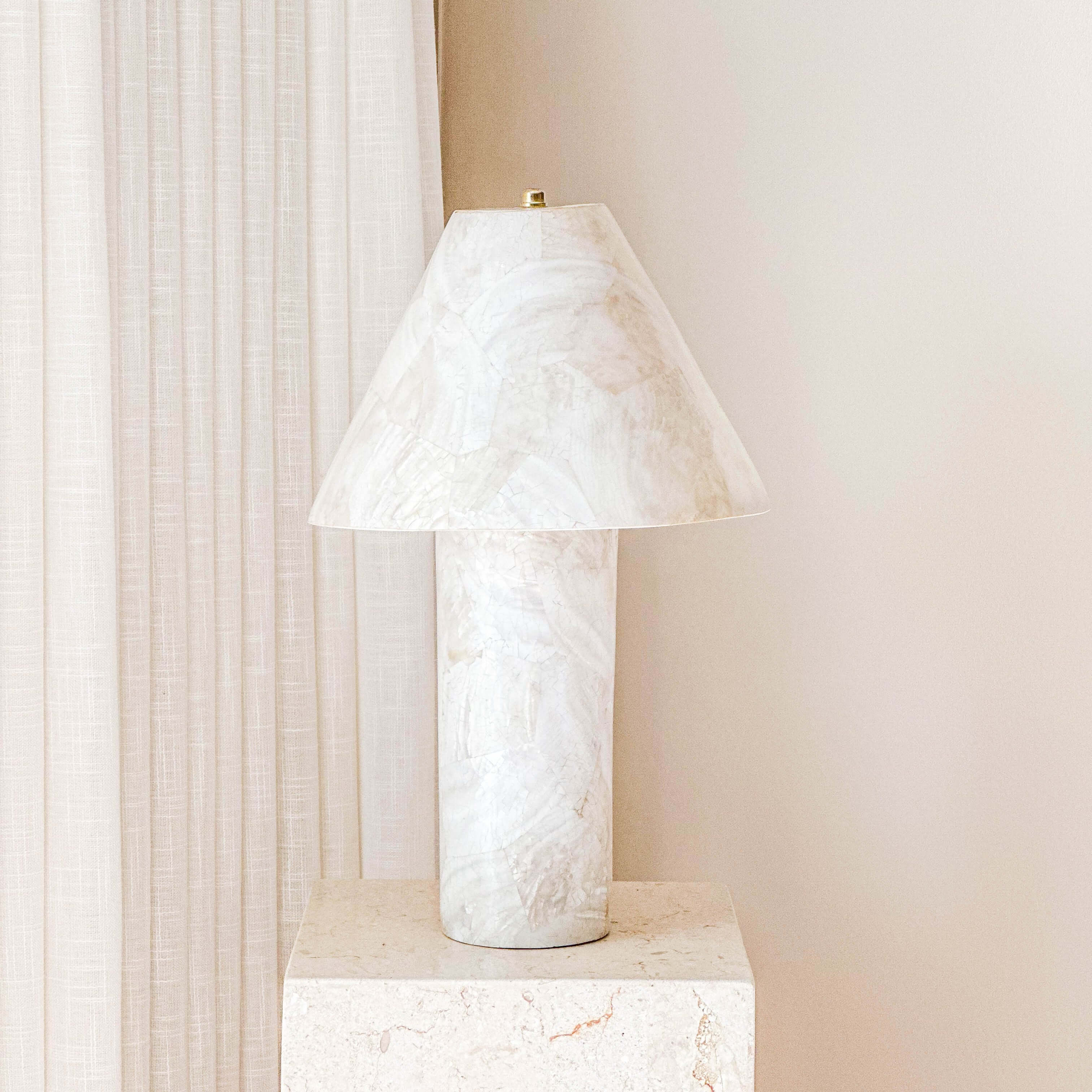 Sofia Shell Lamp, Mother of Pearl