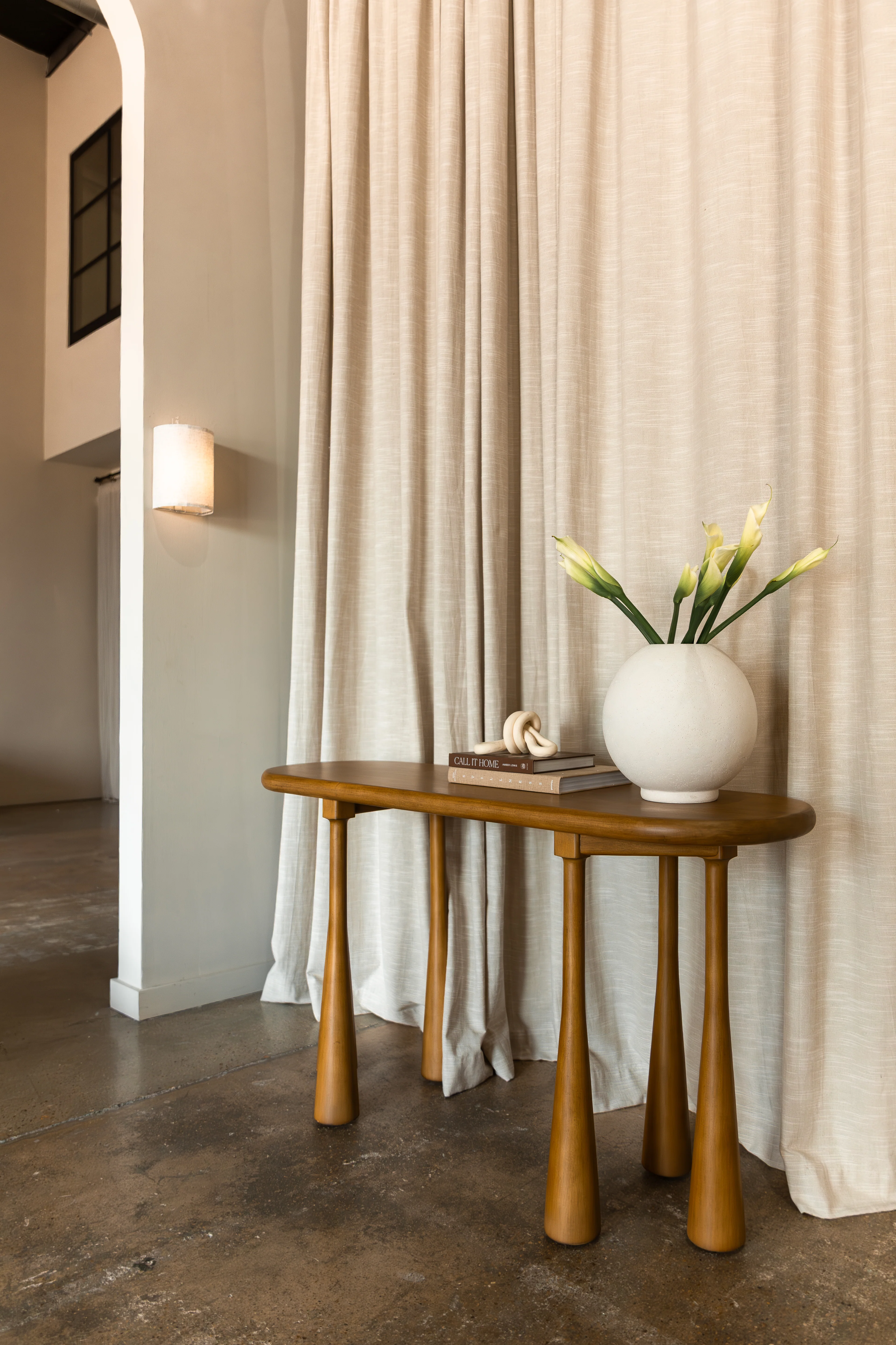 Zeppelin Console Table - Image 2